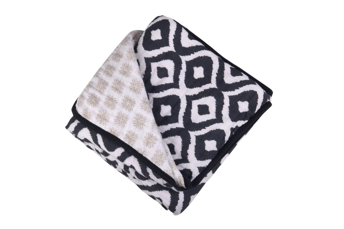 Morrocan blue and flower child cotton muslin newcastle blanket | cloudybébé baby product