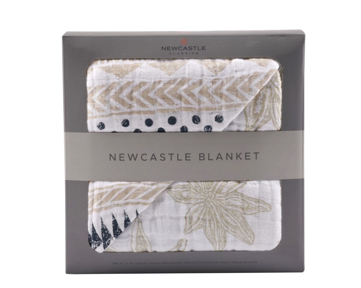 Pyramid and boho fields cotton muslin newcastle blanket | cloudybébé baby product