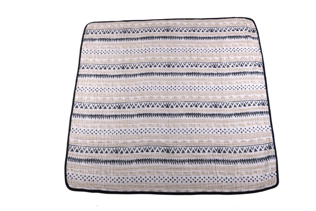 Pyramid and boho fields cotton muslin newcastle blanket | cloudybébé baby product