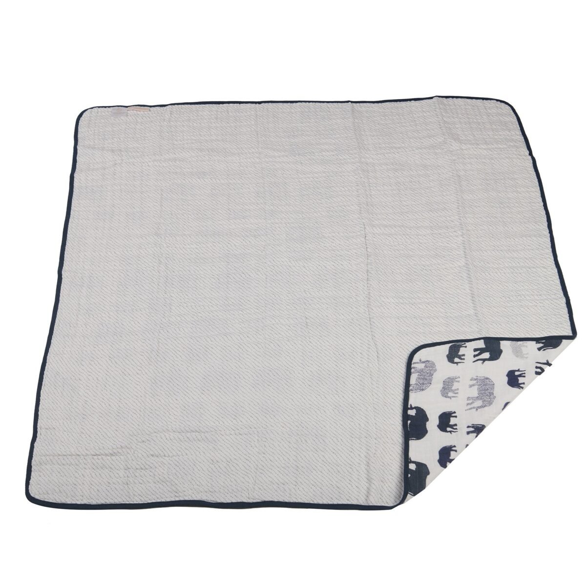 Blue elephant and spotted wave cotton muslin newcastle blanket | cloudybébé baby product