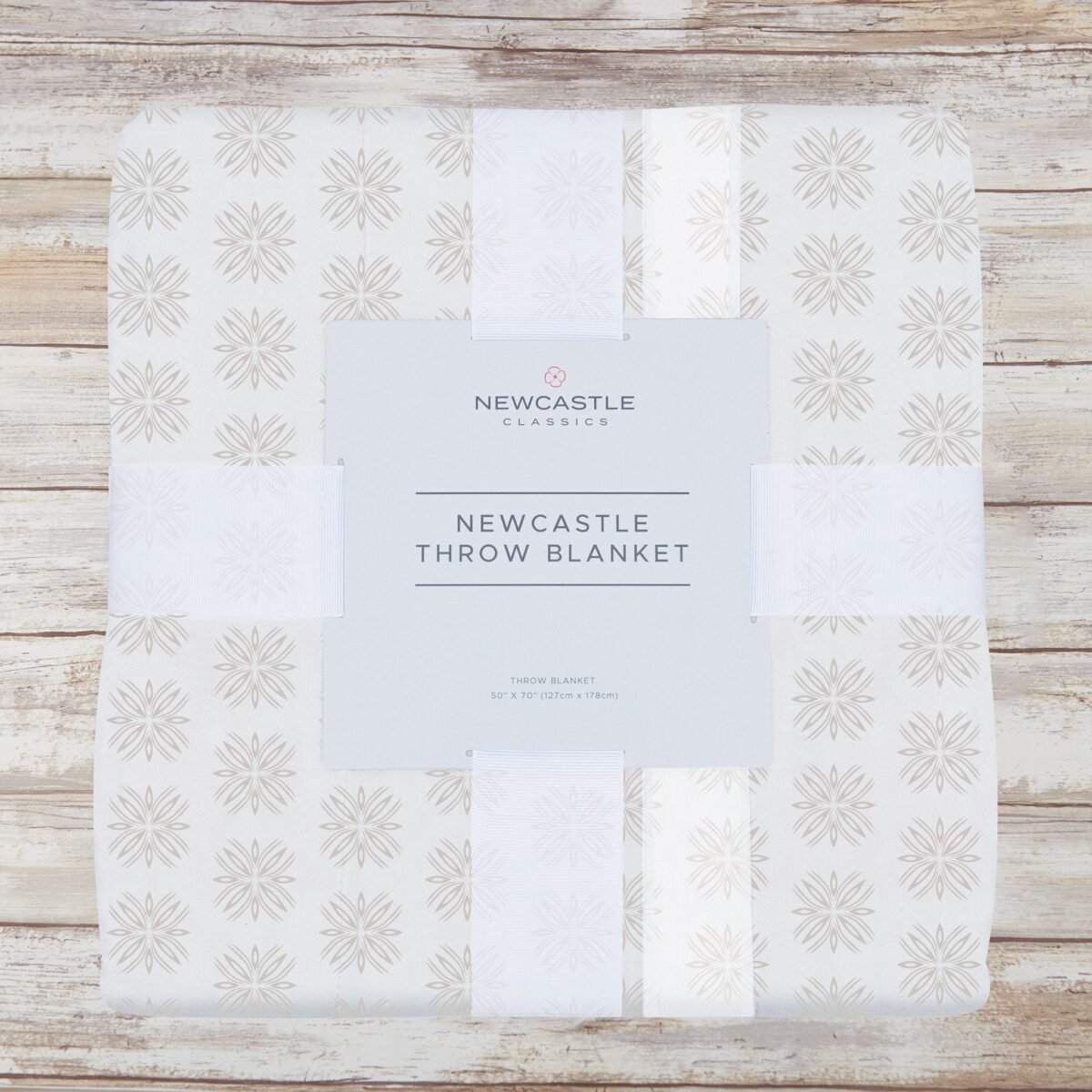 Flower child cotton newcastle throw blanket | cloudybébé baby product