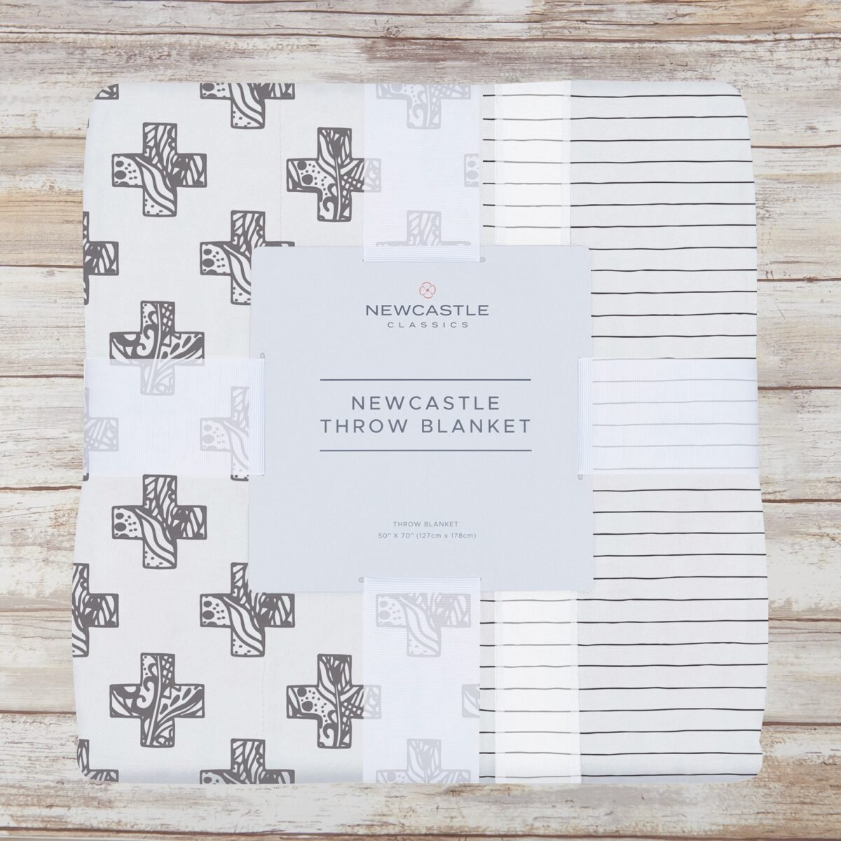 Nordic stamp and pencil stripe bamboo muslin newcastle throw blanket | cloudybébé baby product
