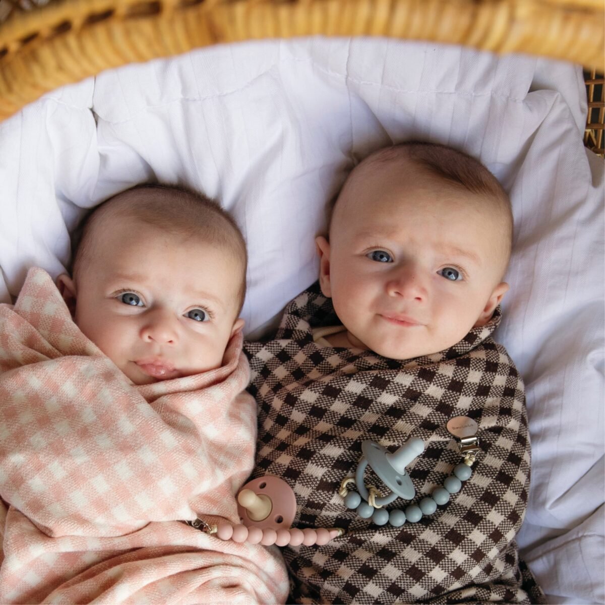 Soft & cozy checkered knit organic cotton baby blanket - image 4