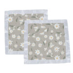White Daisy Bamboo Newcastle Blankie - Image 3