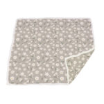 White Daisy Bamboo Newcastle Blanket - Image 3